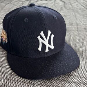 Kith X New Era NY YANKEES 2009 WORLD SERIES limited edition fitted hat 7 3/8